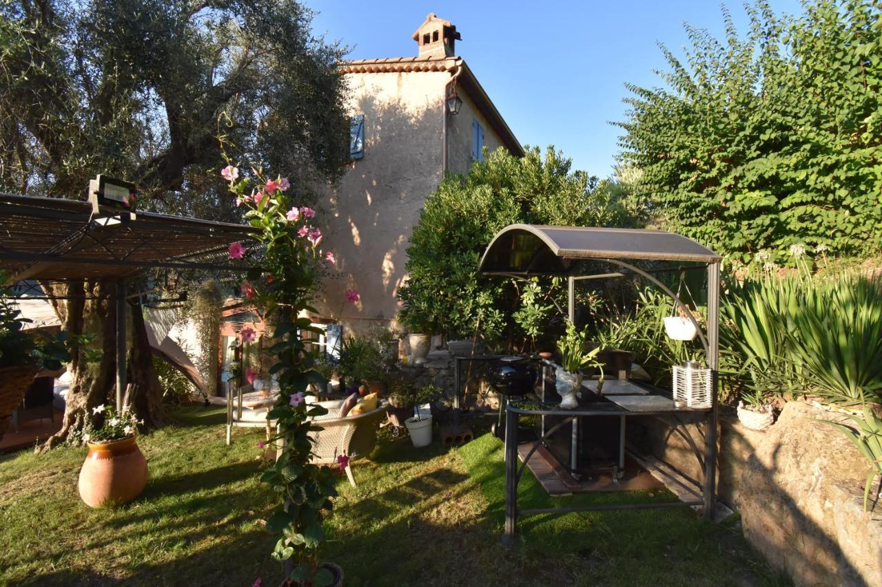 Bed and Breakfast Mas Giro à Le Bar-sur-Loup Extérieur photo